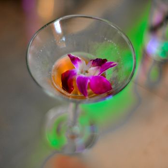 Tavolino - HIBISCUS MARTINI - Italian Near Me - Foxborough, Massachusetts Tavolino - HIBISCUS MARTINI - Italian Near Me - Foxborough, Massachusetts