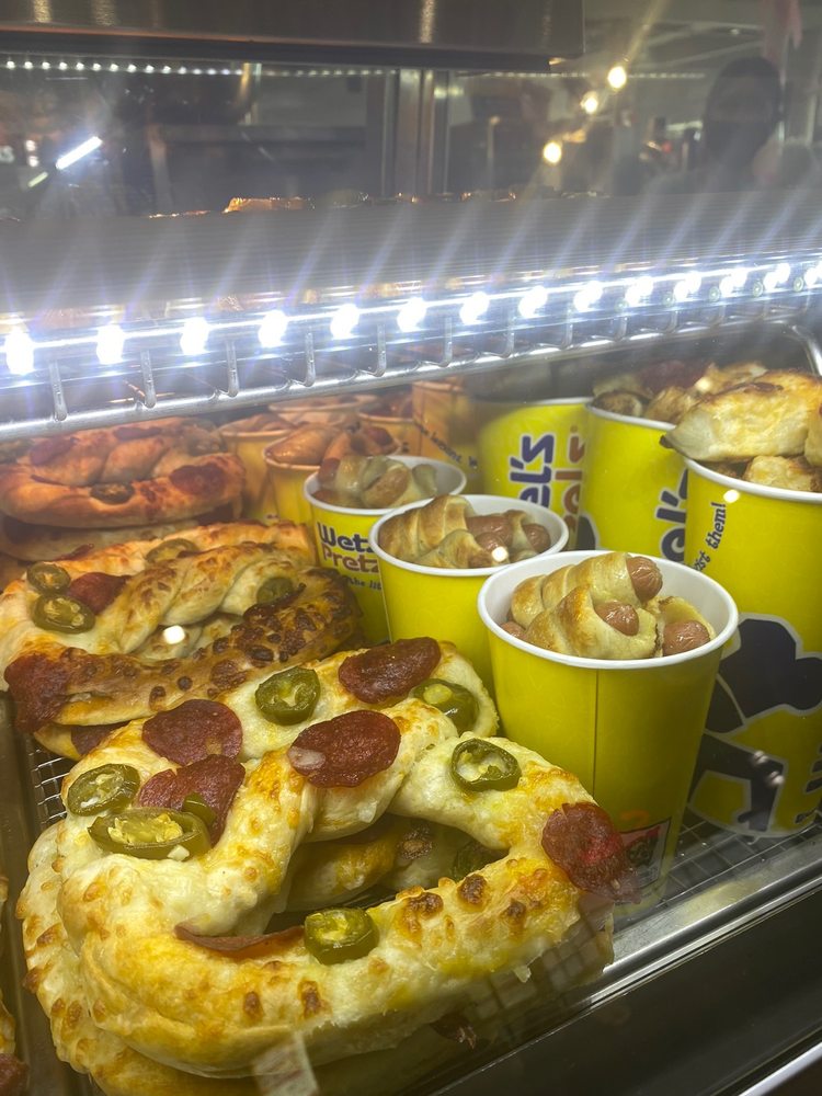 WETZEL’S PRETZELS 2031 S Mooney Blvd, Visalia, California Pretzels