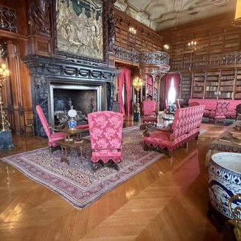 Biltmore Estate - George Vanderbilt's petdonal library - Museums Near Me - Asheville, North Carolina Biltmore Estate - George Vanderbilt's petdonal library - Museums Near Me - Asheville, North Carolina