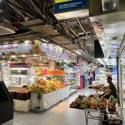 重慶大廈 - Produce markets