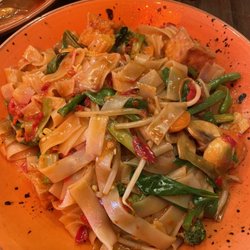 Aroi - Pad kee mao