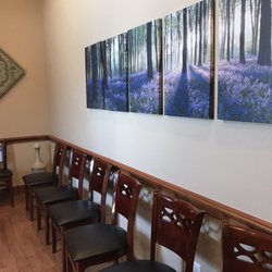 Phillips Family Medical: Pamela Phillips, Ph.D., FNP-C - Waiting area