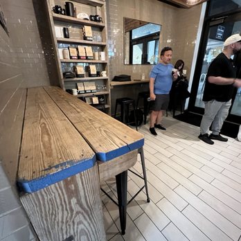 Buddy Brew Coffee - Sarasota - Inside seating - Coffee & Tea Near Me - Sarasota, Florida