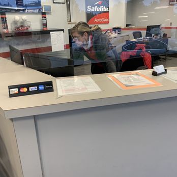 Safelite AutoGlass - No mask - Auto Glass Services Near Me - Clinton Township, Michigan Safelite AutoGlass - No mask - Auto Glass Services Near Me - Clinton Township, Michigan