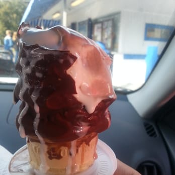 Dreamette - Chocolate/vanilla swirl dipped in chocolate small cone - Ice Cream & Frozen Yogurt Near Me - Jacksonville, Florida Dreamette - Chocolate/vanilla swirl dipped in chocolate small cone - Ice Cream & Frozen Yogurt Near Me - Jacksonville, Florida