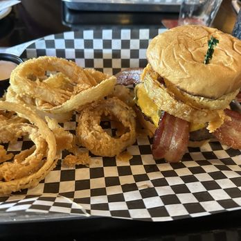 Valley Brewing - The Waylon Burger with Onion Rings - Breweries Near Me - Stockton, California