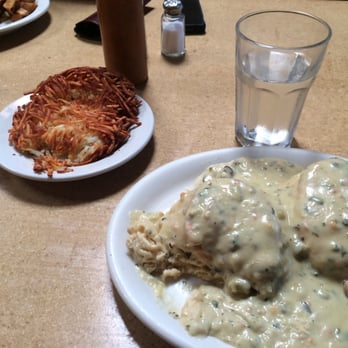 Gravy - Biscuits w veggie gravy - American Near Me - Portland, Oregon Gravy - Biscuits w veggie gravy - American Near Me - Portland, Oregon