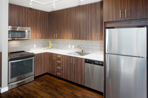 Park Avenue West Apartments by null