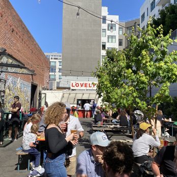 Lovely's - Dining area - Burgers Near Me - Oakland, California Lovely's - Dining area - Burgers Near Me - Oakland, California