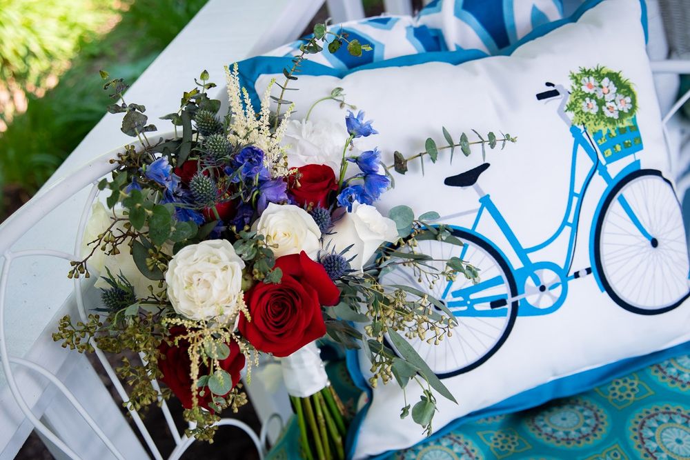 FLOWERS OF GATLINBURG Updated October 2024 10 Photos & 15 Reviews