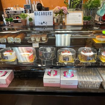 Crown Bakery - Cakes - Bakeries Near Me - Las Vegas, Nevada