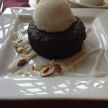 Ravens' Restaurant - Mexican brownie w/almond ice cream for afternoon dessert/tea. Yummers! - Vegan Near Me - Mendocino, California Ravens' Restaurant - Mexican brownie w/almond ice cream for afternoon dessert/tea. Yummers! - Vegan Near Me - Mendocino, California