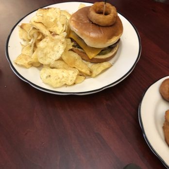 Buckeye Jake's - Western burger and chips - Burgers Near Me - West Alexandria, Ohio Buckeye Jake's - Western burger and chips - Burgers Near Me - West Alexandria, Ohio