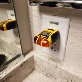 Fort South Inspection Services - dead outlet in bathroom - Home Inspectors Near Me Fort South Inspection Services - dead outlet in bathroom - Home Inspectors Near Me