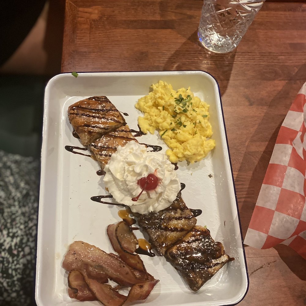 Fresco's Cantina - Churro French Toast - Mexican Near Me - Astoria, New York Fresco's Cantina - Churro French Toast - Mexican Near Me - Astoria, New York