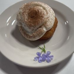 Cinnamon roll
