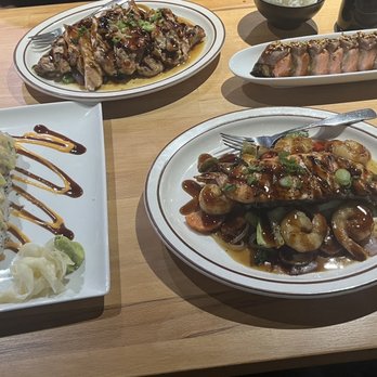 Kusshi - Lava, Surf & Turf , Chicken Terriyaki - Sushi Bars Near Me - Vienna, Virginia