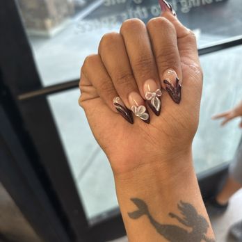 Crystal Nail Lounge - Nail Salons Near Me - Las Vegas, Nevada