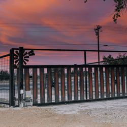 Voss & Sons - Custom Automatic sliding gate