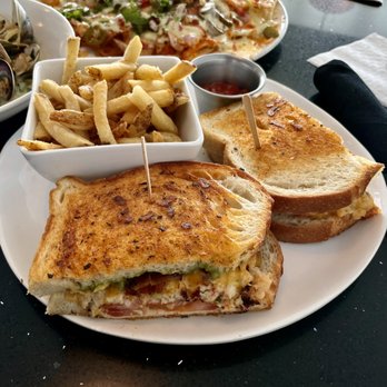 Lalla Grill Oceanside - Crab & Bacon Melt | IG: @nomwithelaine - Seafood Near Me - Monterey, California Lalla Grill Oceanside - Crab & Bacon Melt | IG: @nomwithelaine - Seafood Near Me - Monterey, California