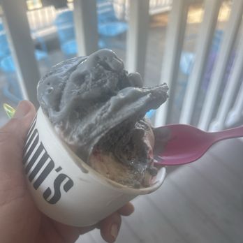 Dom’s Creamery - Ice Cream & Frozen Yogurt Near Me - Avon, Connecticut Dom’s Creamery - Ice Cream & Frozen Yogurt Near Me - Avon, Connecticut