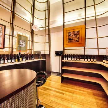 Cave des Vignerons de Caractère - Beer, Wine & Spirits Near Me - Vacqueyras, 84 Cave des Vignerons de Caractère - Beer, Wine & Spirits Near Me - Vacqueyras, 84
