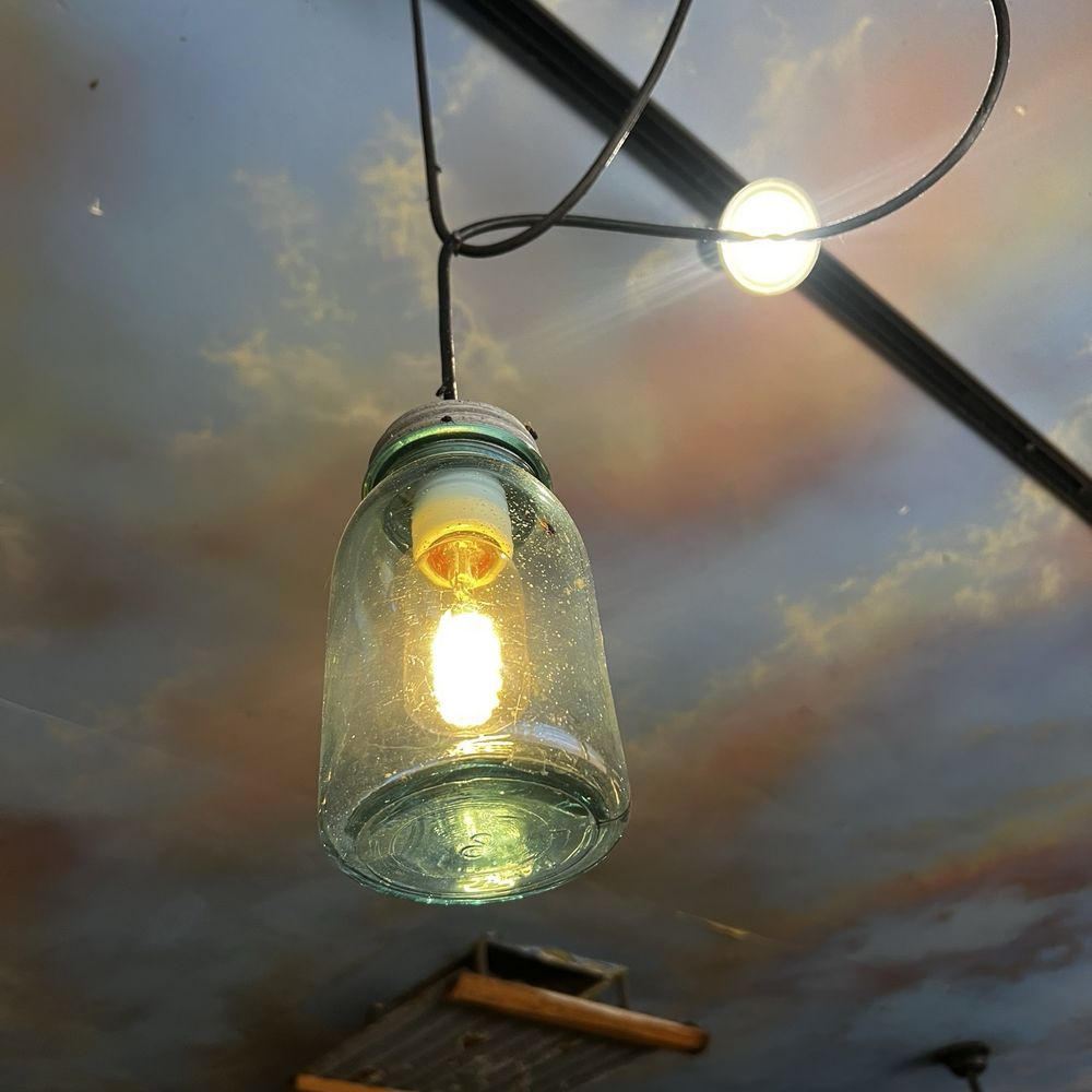 Crossroads Cafe - Flies on the wall, dirty lamp . 10 flies buzzing me while enjoying my food - Cafes Near Me - Joshua Tree, California Crossroads Cafe - Flies on the wall, dirty lamp . 10 flies buzzing me while enjoying my food - Cafes Near Me - Joshua Tree, California