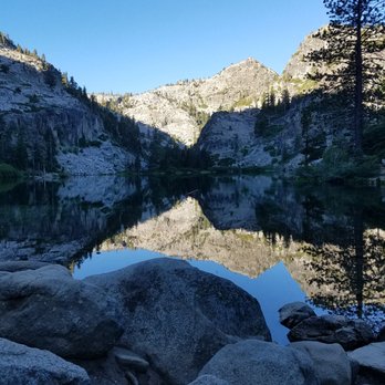Desolation Wilderness - Eagle Lake at dawn - Hiking Near Me