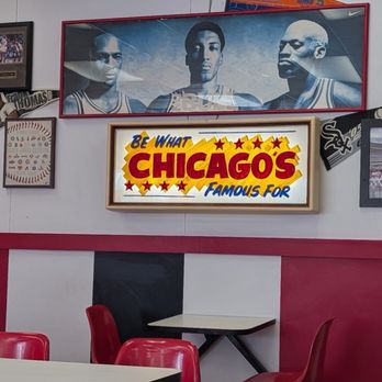 Lulu's Hot Dogs - Inside - Burgers Near Me - Chicago, Illinois