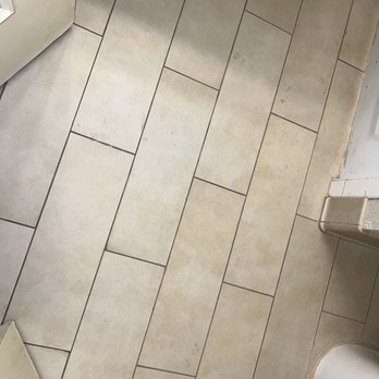 Hilton Baton Rouge Capitol Center - Nasty bathroom floors...more to come. - Hotels Near Me - Baton Rouge, Louisiana