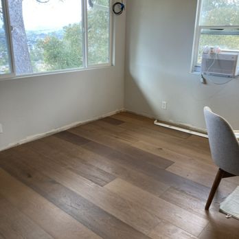 805 Flooring Baths & Kitchens - Flooring Near Me - Oxnard, California