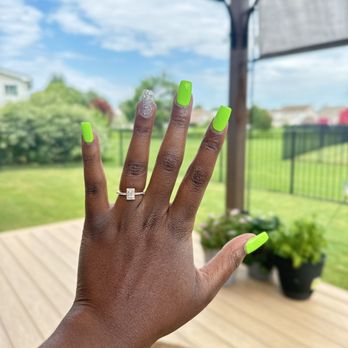 Deluxe Nails and Spa - Acrylic nails fill-in w/ neon green gel polish - Nail Salons Near Me - Virginia Beach, Virginia Deluxe Nails and Spa - Acrylic nails fill-in w/ neon green gel polish - Nail Salons Near Me - Virginia Beach, Virginia