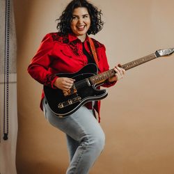 Rebeka Perales Photography - Musician
