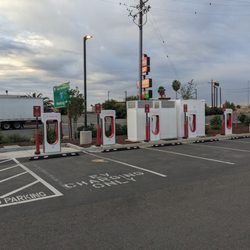 Tesla Supercharger - Tesla Supercharger, Dunnigan (8:00 am)