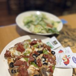 BJ's Restaurant & Brewhouse - BJ's Classic Combo Pizza - Mini
