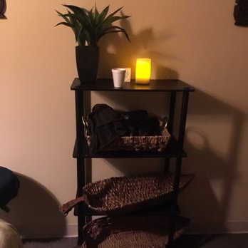 Body & Mind Spa - Baskets to put your belongings - Massage Near Me - Aiea, Hawaii