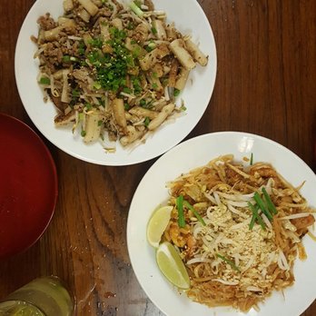 Star Noodle - Pad thai and soup noodles - Asian Fusion Near Me - Lahaina, Hawaii Star Noodle - Pad thai and soup noodles - Asian Fusion Near Me - Lahaina, Hawaii