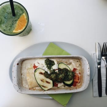36 Grad - Zucchini Crepe x Lemonade - Cafes Near Me - Frankfurt, HE
