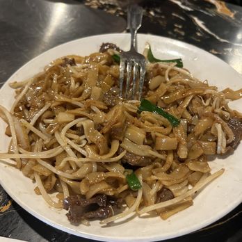 Triumph Valley - Beef Chow Fun - Dim Sum Near Me - Renton, Washington
