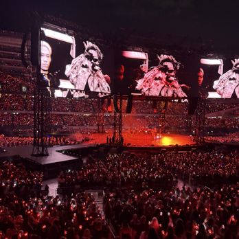 Soldier Field - Stadiums & Arenas Near Me - Chicago, Illinois Soldier Field - Stadiums & Arenas Near Me - Chicago, Illinois