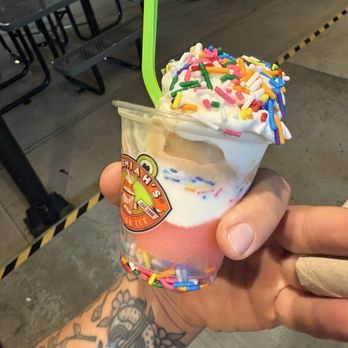 Jeremiah's Italian Ice - Frosted Animal Cracker - Ice Cream & Frozen Yogurt Near Me - Tucson, Arizona