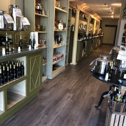 The Robust Olive - 55+ flavors of olive oil and balsamic vinegar!