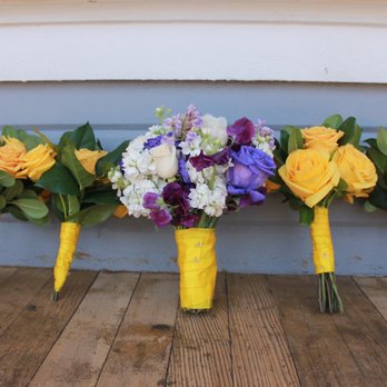 Couture Weddings by Dottie - My wedding bouquets - Florists Near Me - Diamond Springs, California Couture Weddings by Dottie - My wedding bouquets - Florists Near Me - Diamond Springs, California