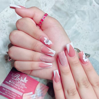 Aura Nails - Nail Salons Near Me - San Antonio, Texas