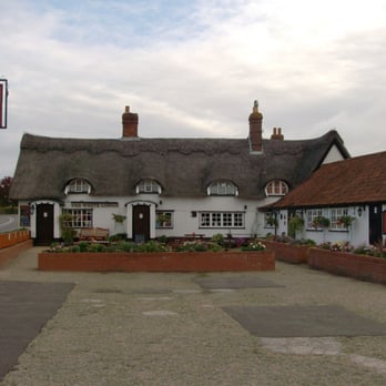 White Lodge - Pubs Near Me - Attleborough, NFK