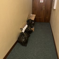 Hotel Canalgrande - Trash outside the door for two days in a row until I made a stink