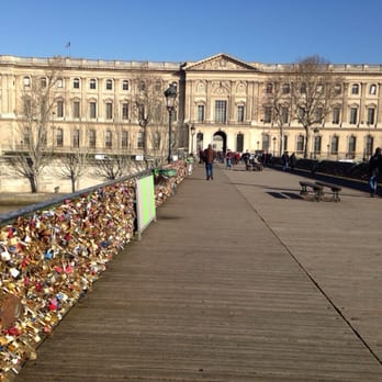 Le Pont des Arts - Landmarks & Historical Buildings Near Me - Paris, 75