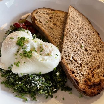 Le Perche - Pesto Pouched eggs w Multigrain Sourdough - French Near Me - Hudson, New York Le Perche - Pesto Pouched eggs w Multigrain Sourdough - French Near Me - Hudson, New York