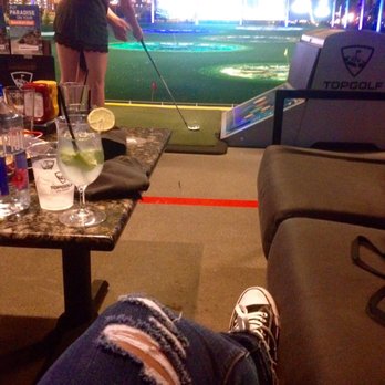Topgolf - Two girls one putt lol - Golf Near Me - Las Vegas, Nevada Topgolf - Two girls one putt lol - Golf Near Me - Las Vegas, Nevada