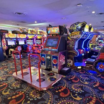 Circus Circus - in the groove, both right panels on both sides have a dead sensor making it unplayable for pros like me - Hotels Near Me - Las Vegas, Nevada Circus Circus - in the groove, both right panels on both sides have a dead sensor making it unplayable for pros like me - Hotels Near Me - Las Vegas, Nevada